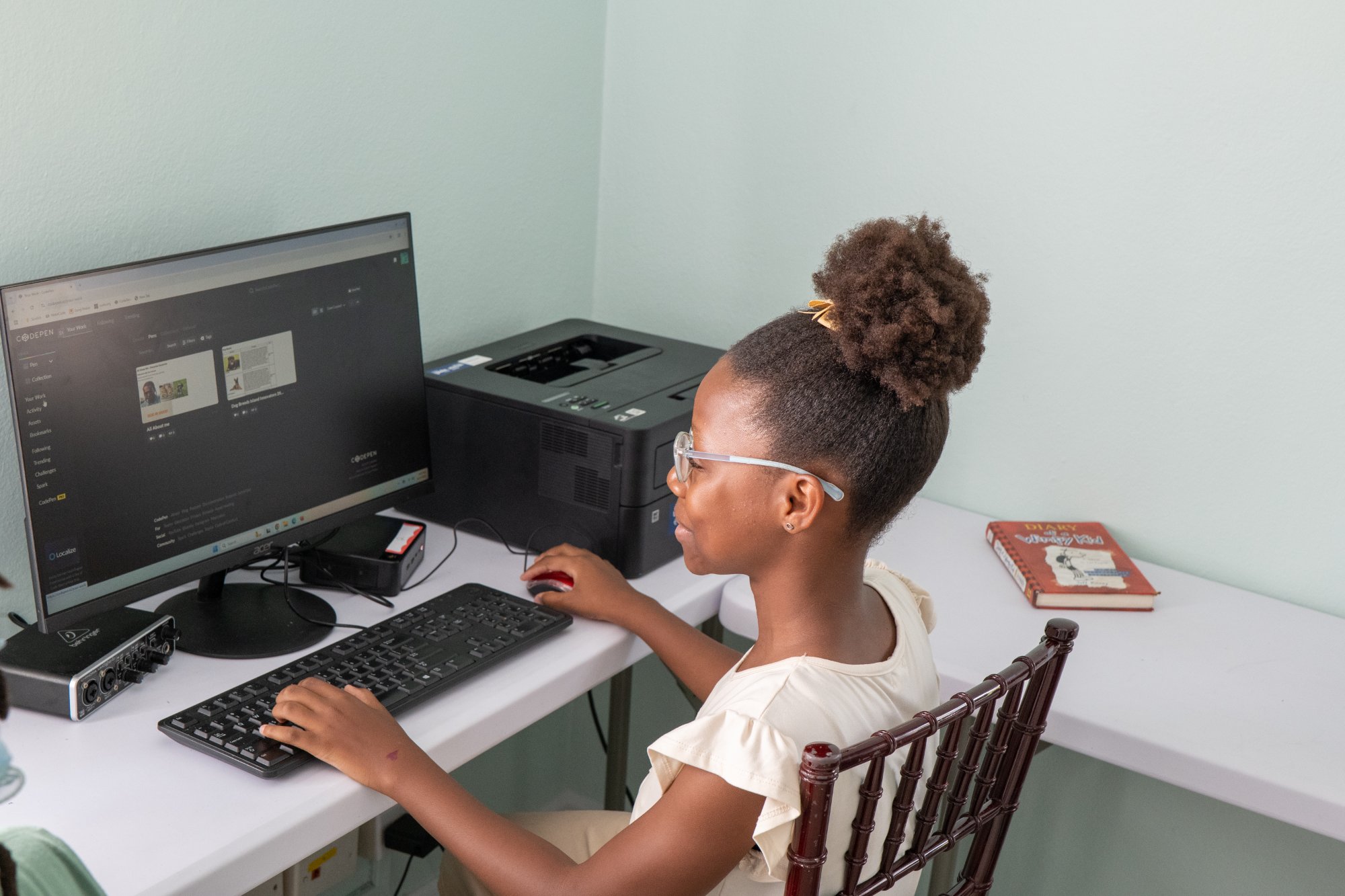 Island Innovators 2025 — student coding